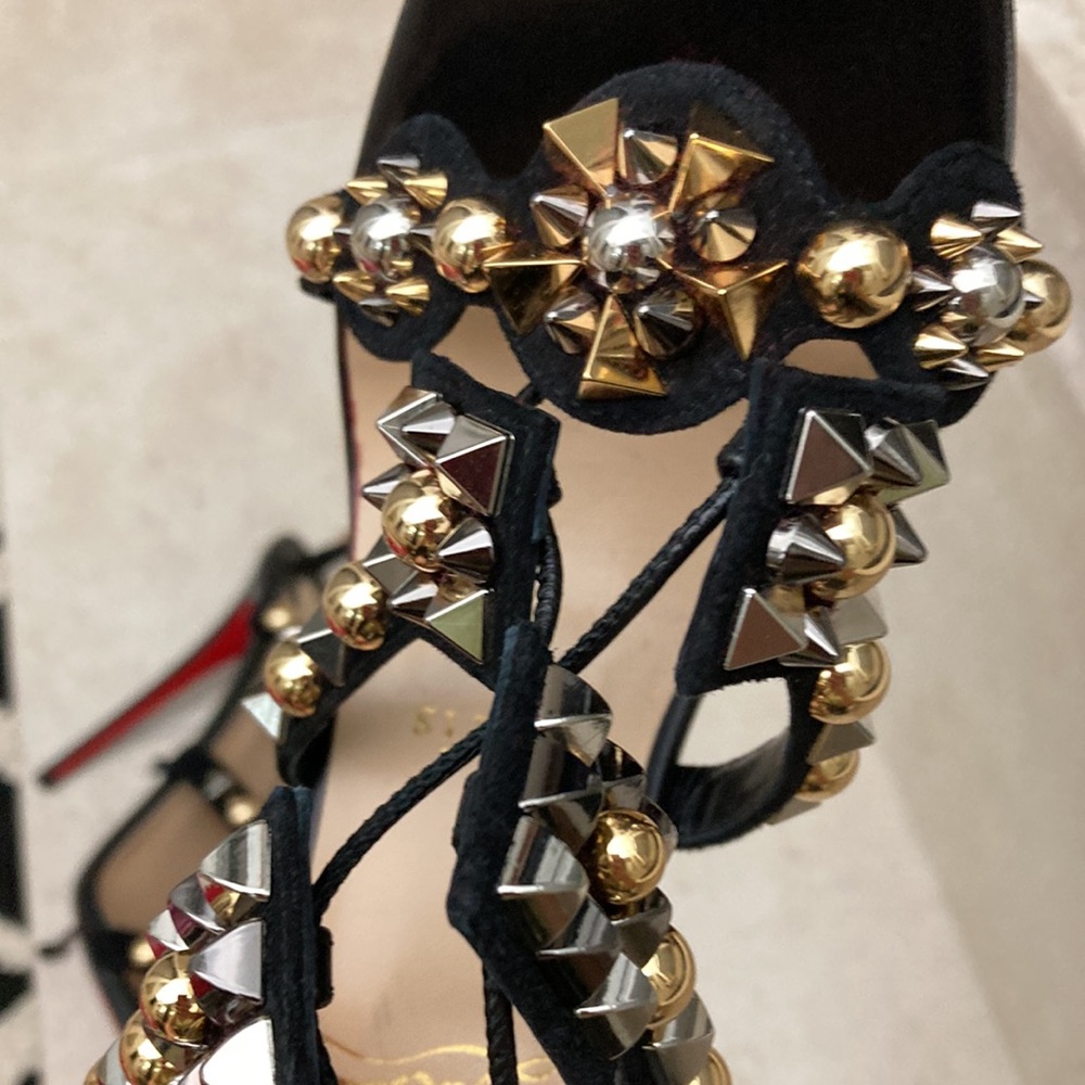Rare Louboutin Kaleikita heels new - Picture 13 of 16